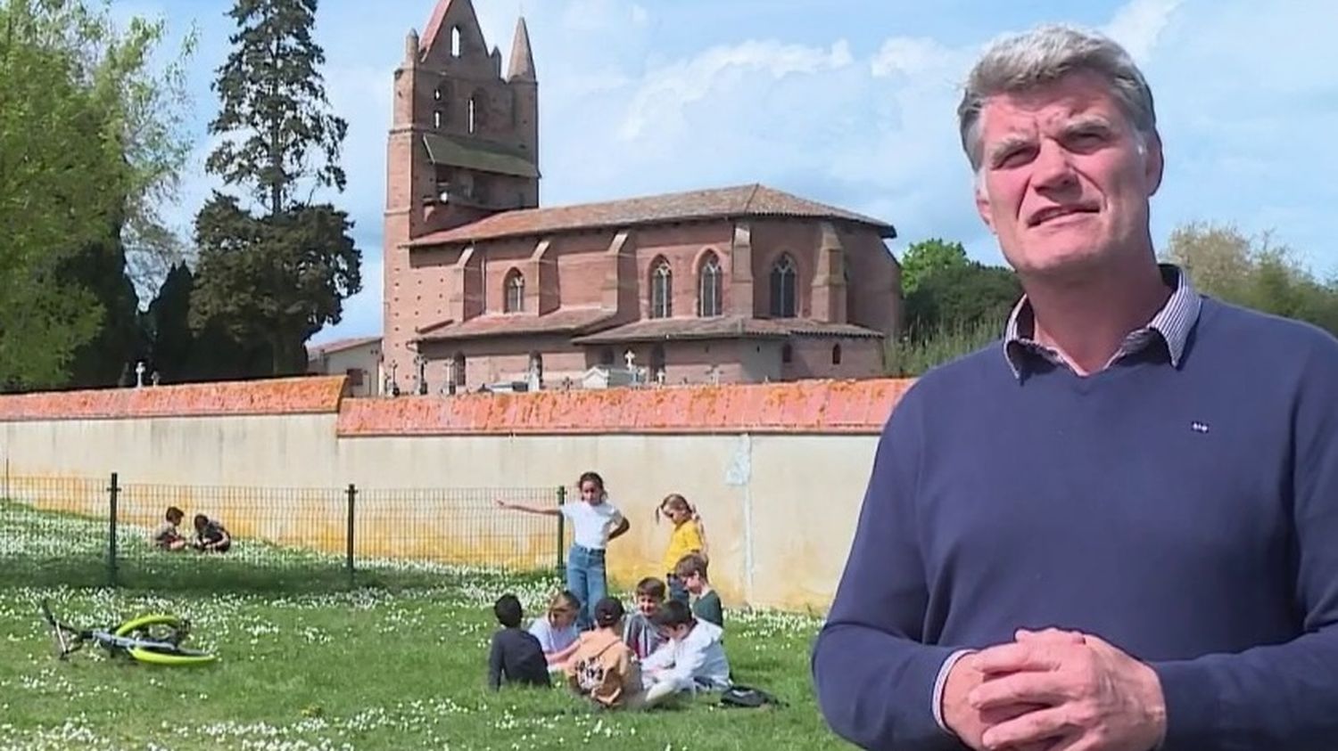 Legacy: Fabien Pelous mobilizes for his village church
