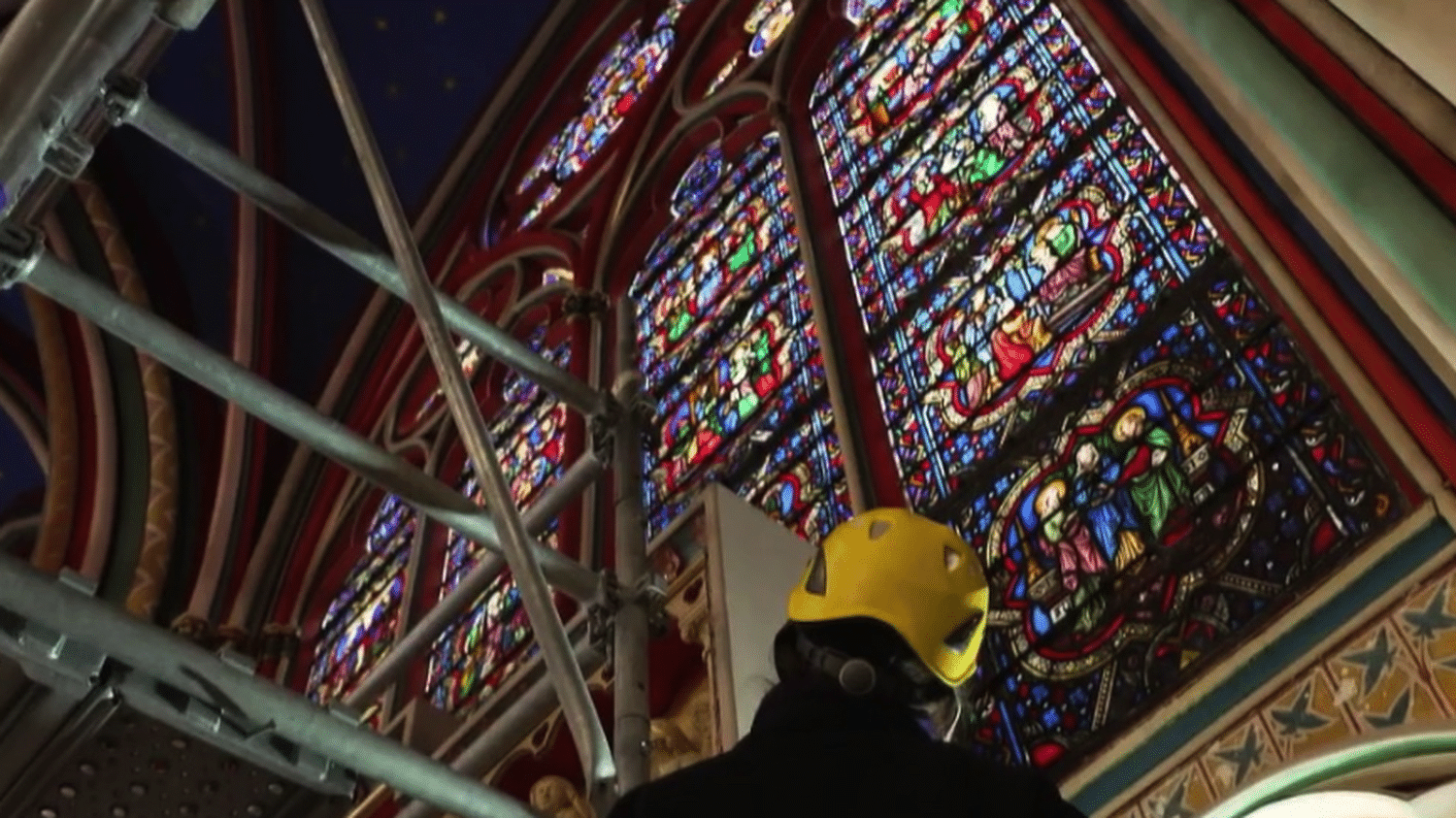 VIDEO.  Notre-Dame de Paris: the cathedral regains color